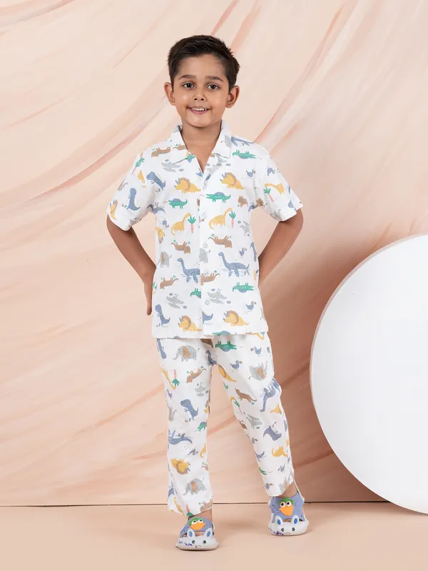 Cotton_Half_Sleeves_Animal_Print_Nightwear-White