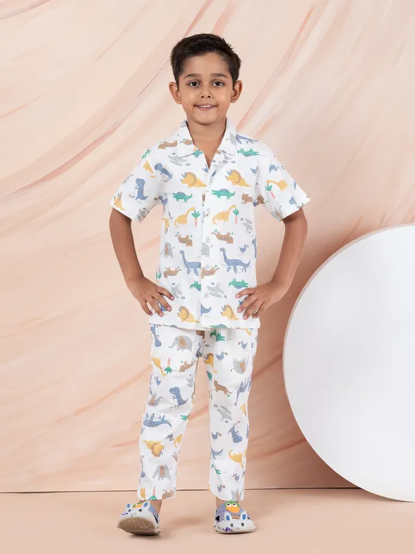 Cotton_Half_Sleeves_Animal_Print_Nightwear-White