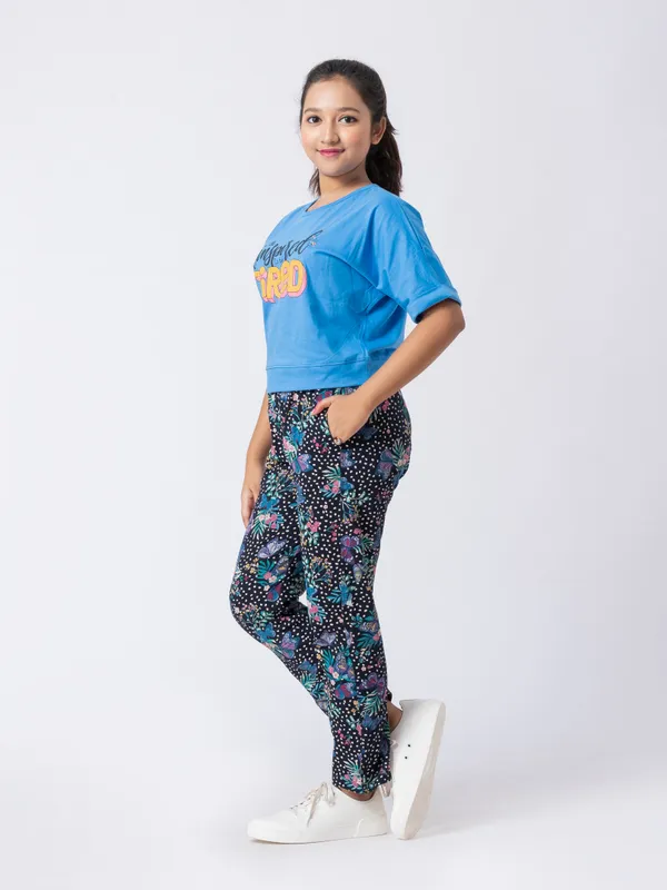 Multicolor_Cotton_Premium_&_Elegant_Regular_Fit_Night_Suits_For_Girls