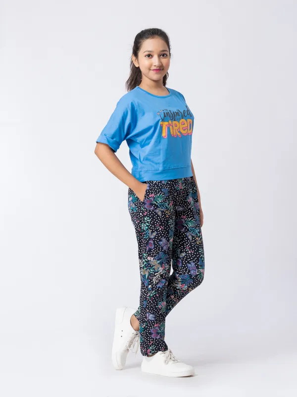 Multicolor_Cotton_Premium_&_Elegant_Regular_Fit_Night_Suits_For_Girls