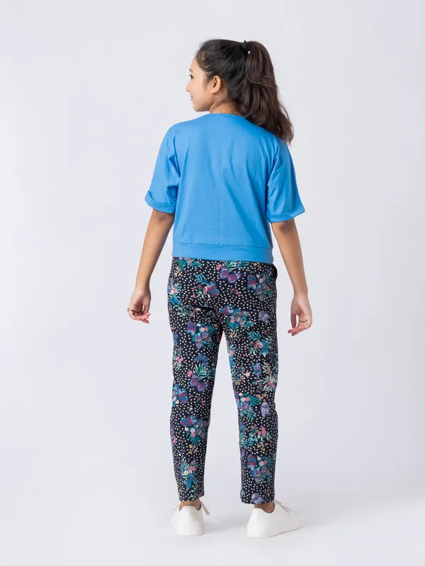 Multicolor_Cotton_Premium_&_Elegant_Regular_Fit_Night_Suits_For_Girls