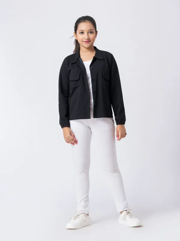 Black_Cotton_,_Polyester_&_Spandex_Premium_&_Elegant_Regular_Fit_Jacket_For_Girls