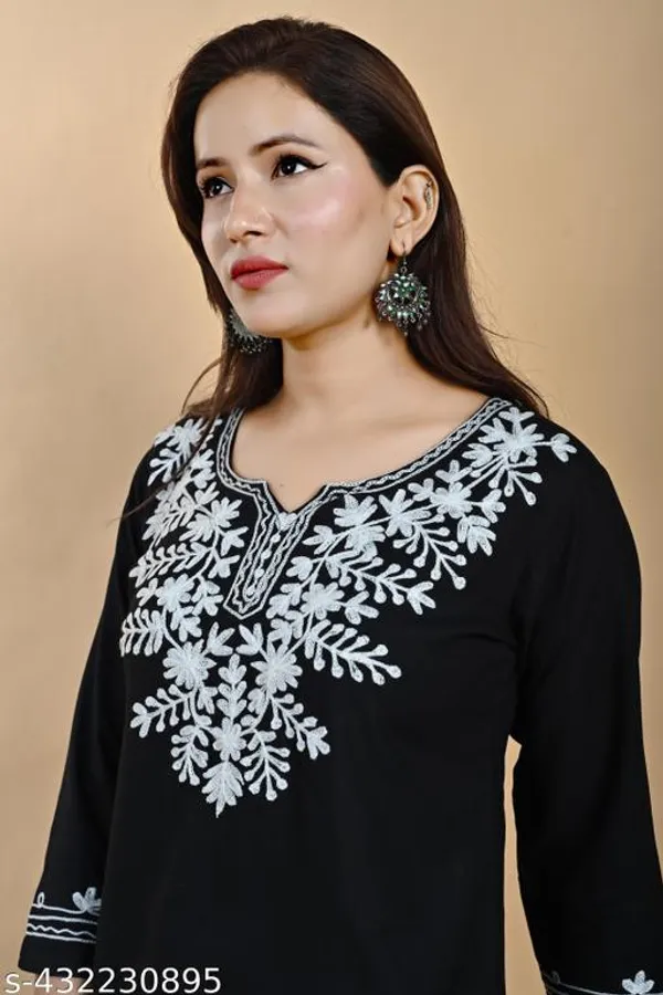 Black_Floral_Embroidered_Straight_Rayon_Short_Kurti_For_Women