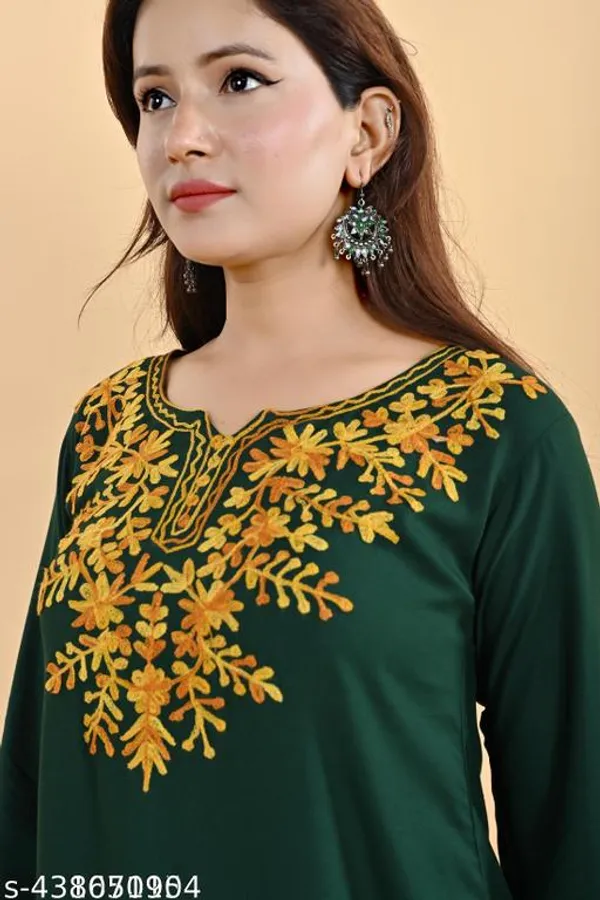 Green_&_Pink_Floral_Embroidered_Regular_Straight_Rayon_Three_Quarter_Sleeves_Short_Kurti_For_Women_(Pack_Of_2)