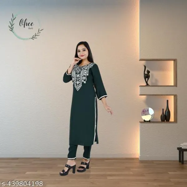 Green_Stylish_Embroidered_Straight_Rayon_Three_Quarter_Sleeves_Short_Kurti_For_Women