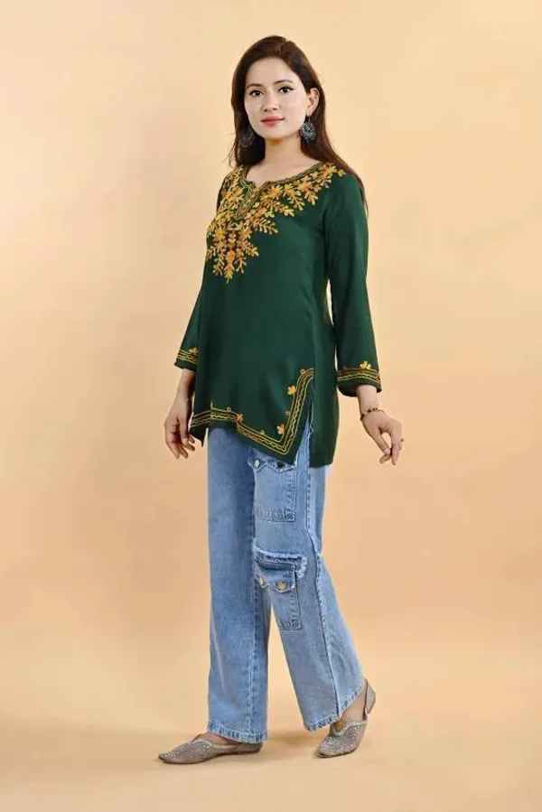 Green_Viscose_Rayon_Embroidered_3/4_Sleeve_Kurti_For_Women