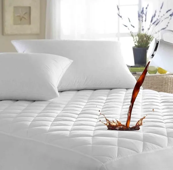 Fitted_&_Quilted_Heavy_Quality_Mattress_Protector