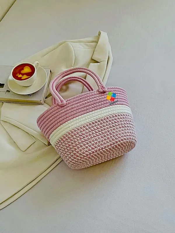 Pink_Elegance_Woven_Duo_Tone_Handheld_Bag_With_Zip_(Small)