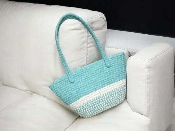 Turquoise_Elegance_Woven_Duo_Tone_Handheld_Bag_With_Zip(Small)