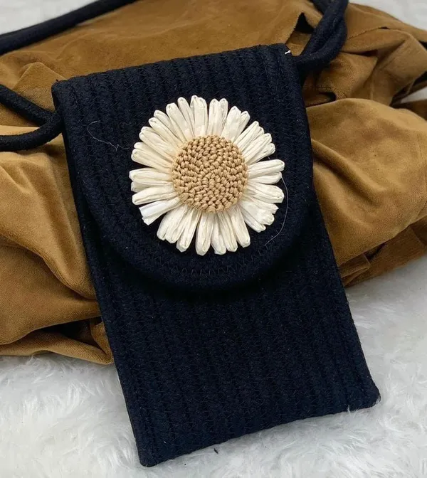 Black_Stylish_Handcrafted_Sling_Mobile_Pouch_Cross_Body_Phone_Bag_For_Women_&_Girls