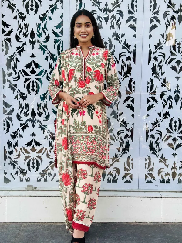 Multicolor_Premium_Crepe_Kurti_Set_For_Women