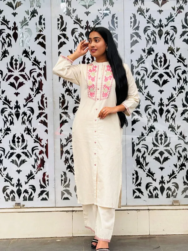 Cream_Cotton-Linen_Blend_Kurti_For_Women