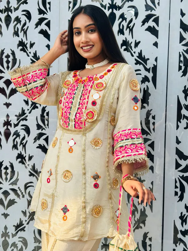 Radiant_Ivory_shimmer_silk-blend_suit