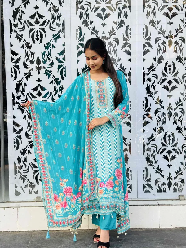 Blue_Pure_Crape_Kurti_Set_For_Women