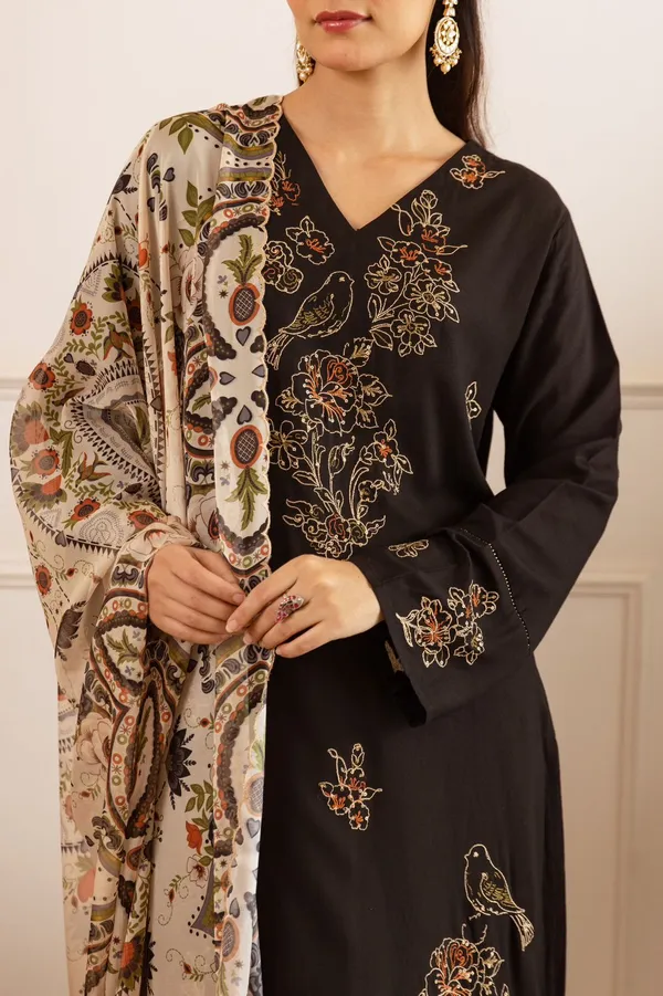 Black_Cotton_Kurti_For_Women