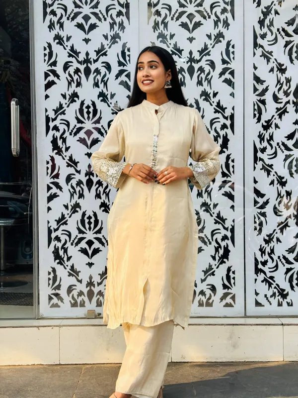 ivory_straight_kurta_set