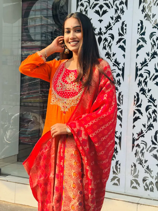 orange_kurta_set_with_Banarasi-_dupatta