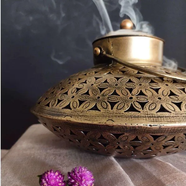 Incense_Burner_Holder_with_Wall_Bracket_&_Incense_Cones,_Antique_Home_Wall_Decor_Spiritual_Aromatherapy_Meditation_Gift-_Hand_Crafted