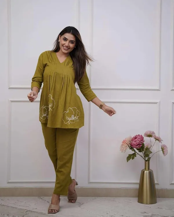 Black_Cotton_Embroidery_Straight_Kurti_Pant_With_Dupatta_Set_For_Women