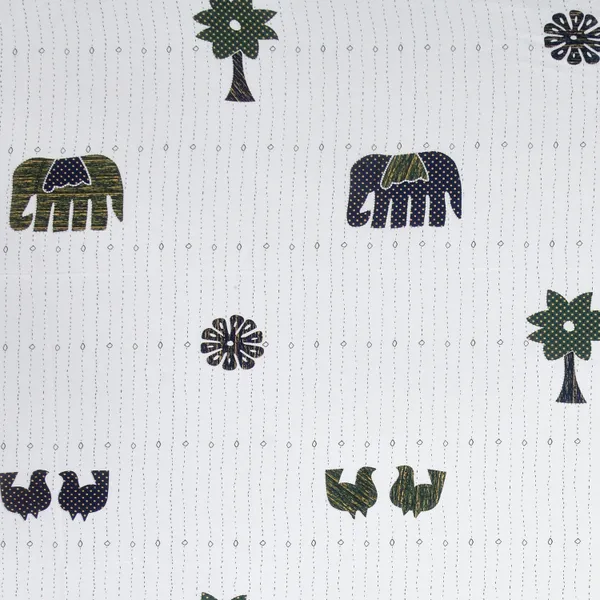 Gujri_Patch_Green_&_White_Cotton_Premium_&_Elegant_Animal_King_Size_Bedsheet_(90"X108")__With_2_Pillow_Covers_(_17"_X_27"_)_By_Sabhinjo