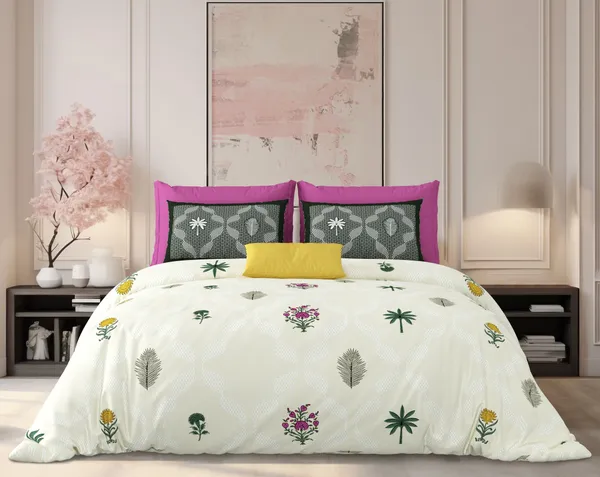 Milky_White_Beige_&_Black_Cotton_Premium_&_Elegant_Printed_King_Size_Bedsheet_(90"X108")_With_2_Pillow_Covers_(17"X27")_By_Sabhinjo