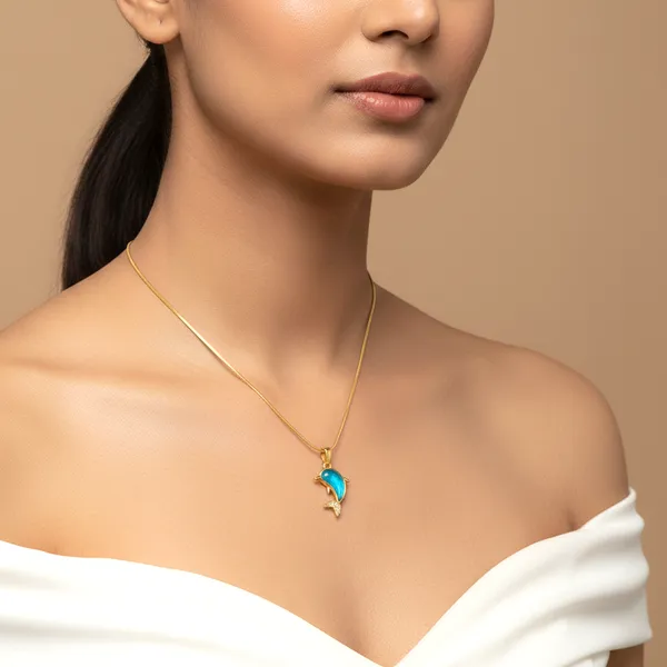 Wave_Rider_Pendant_With_Chain_For_Women