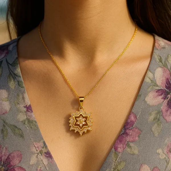 Gold_Star_Glow_Sparkle_Pendant_For_Women