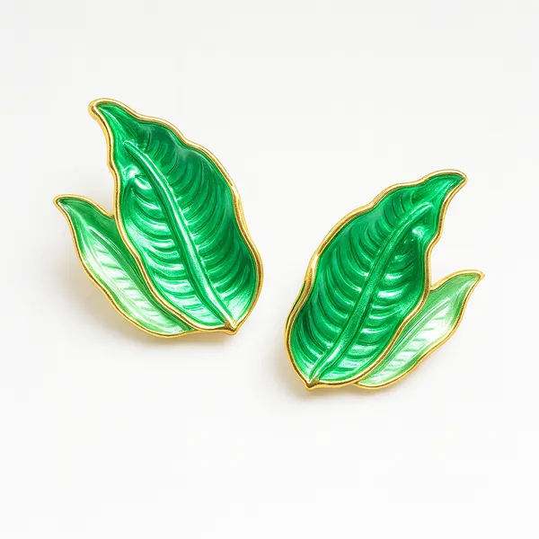 Tropical_Touch_Leaf_Pendant_With_Earring_set__For_Women