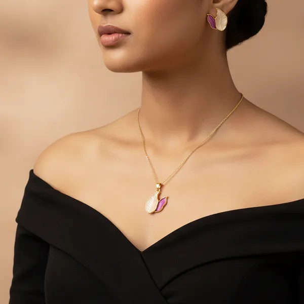 Pink_Fusion_Leaf_Pendant_With_Earring_set__For_Women
