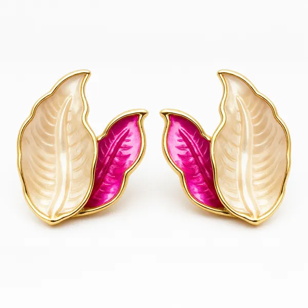 Pink_Fusion_Leaf_Pendant_With_Earring_set__For_Women