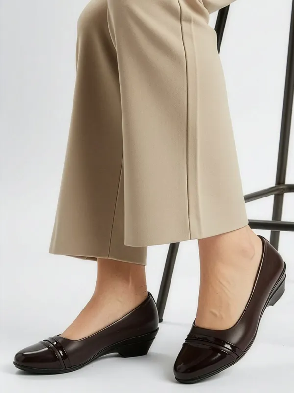 Brown_Patent_Leather_Casual_Wedges_Bellies_For_Women