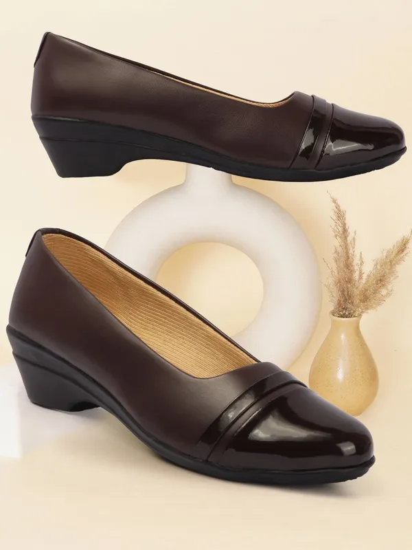 Brown_Patent_Leather_Casual_Wedges_Bellies_For_Women