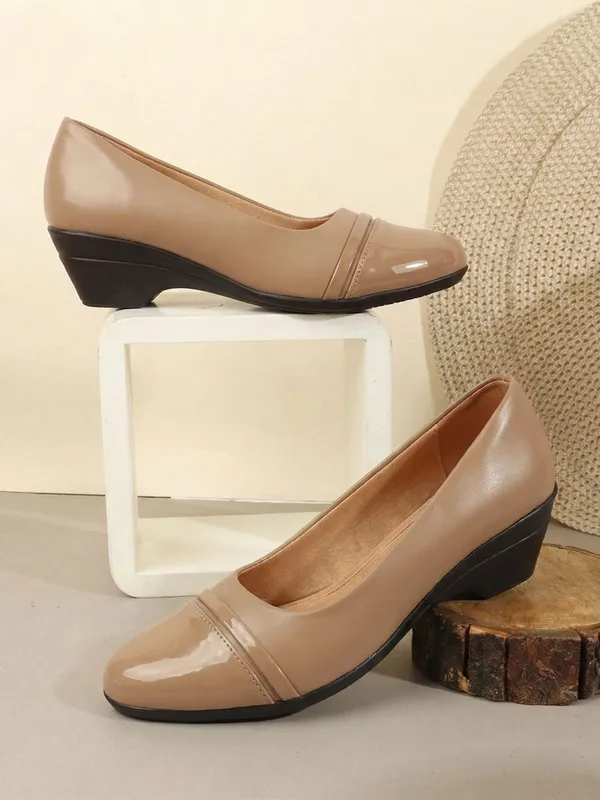 Beige_Synthetic_Leather_Wedges_For_Women