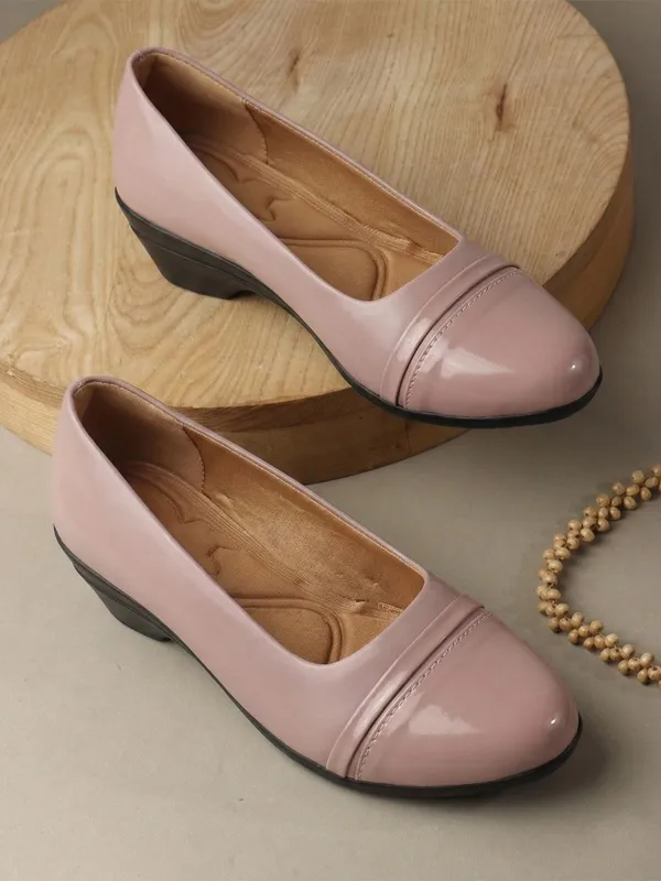 Pink_Synthetic_Leather_Wedges_For_Women