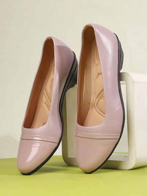 Pink_Synthetic_Leather_Wedges_For_Women