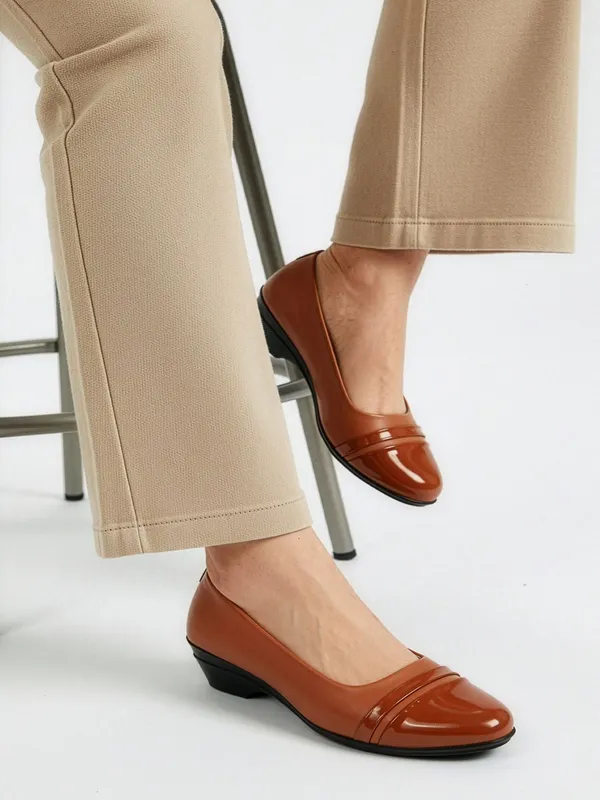 Tan_Patent_Leather_Casual_Wedges_Bellies_For_Women