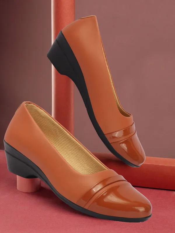 Tan_Patent_Leather_Casual_Wedges_Bellies_For_Women