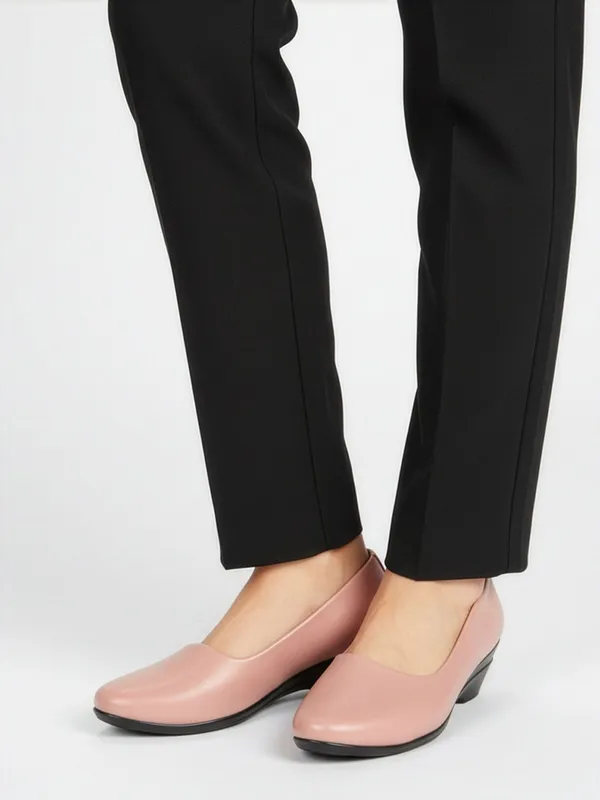 Pink_Synthetic_Leather_Bellies_For_Women