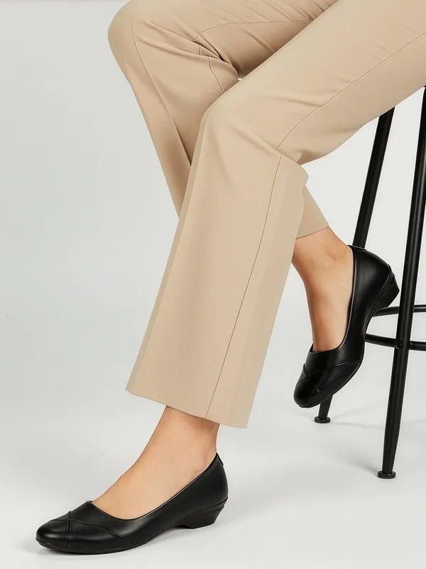 Black_Synthetic_Leather_Casual_Slip_On_Bellies_For_Women