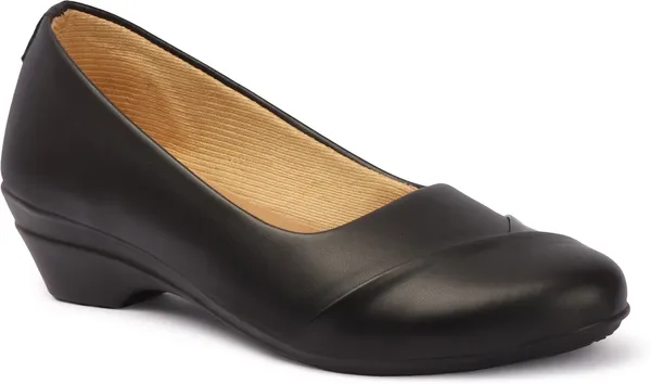 Black_Synthetic_Leather_Wedges_For_Women