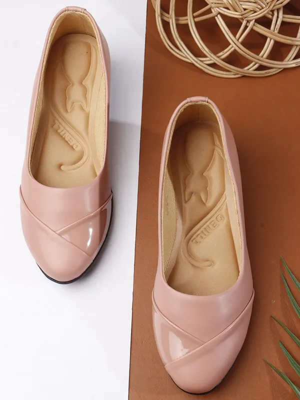 Pink_Synthetic_Leather_Wedges_For_Women