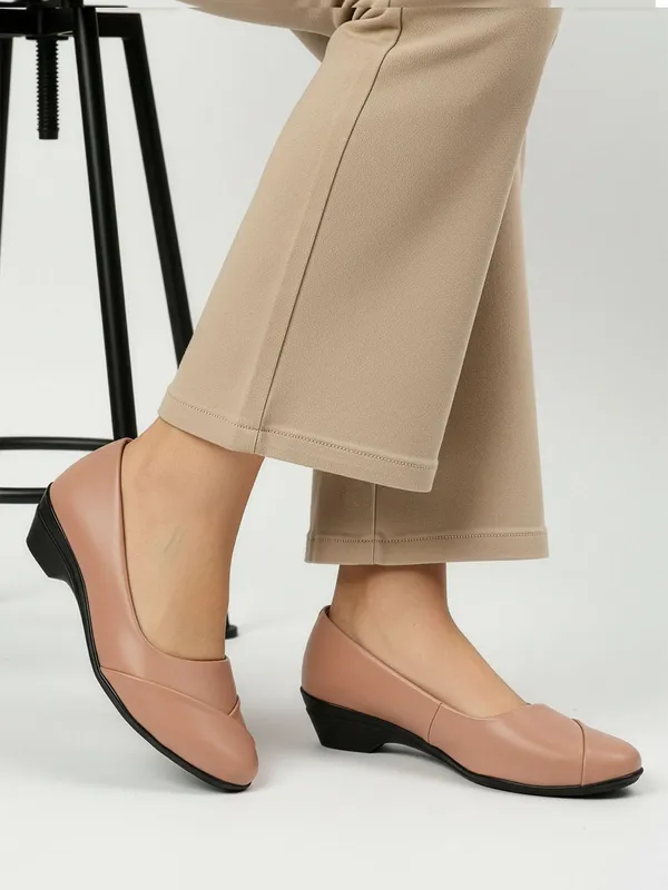 Pink_Synthetic_Leather_Wedges_For_Women