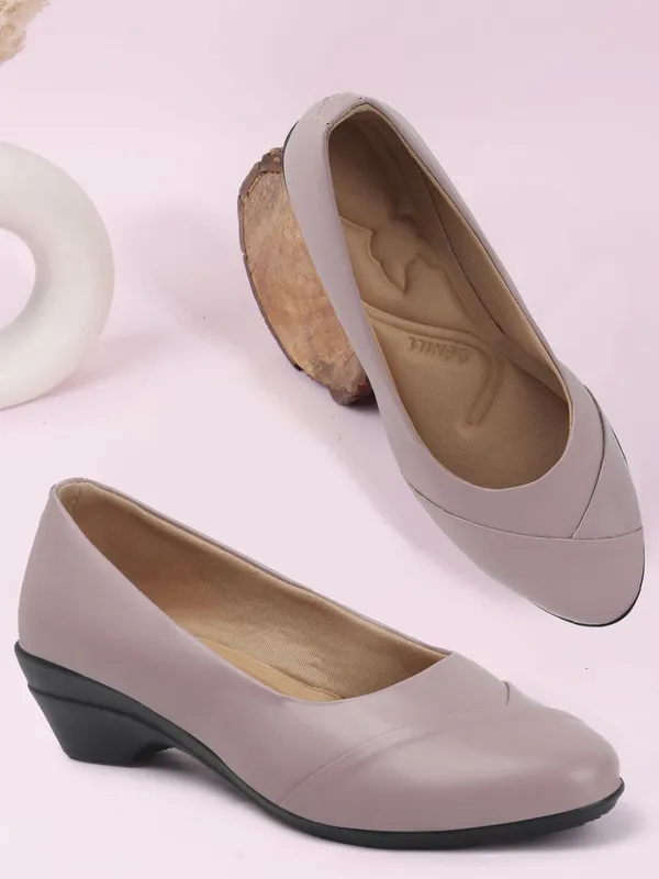 Rose_Synthetic_Leather_Casual_Slip_On_Bellies_For_Women