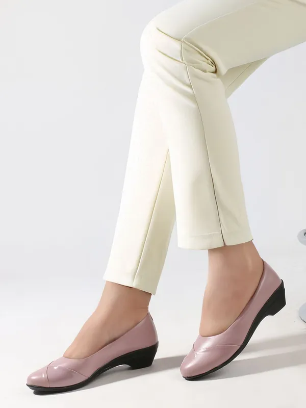 Rose_Synthetic_Leather_Casual_Slip_On_Bellies_For_Women
