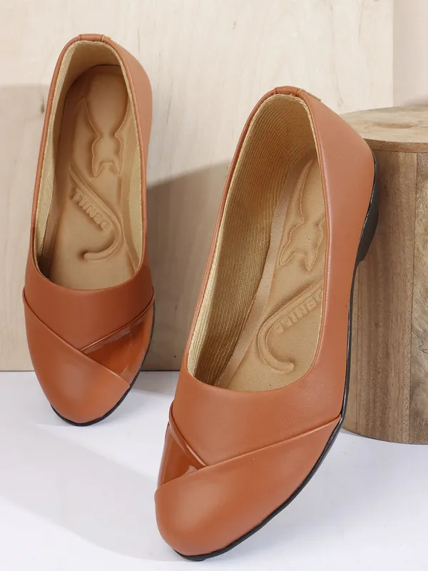 Tan_Synthetic_Leather_Casual_Slip_On_Bellies_For_Women