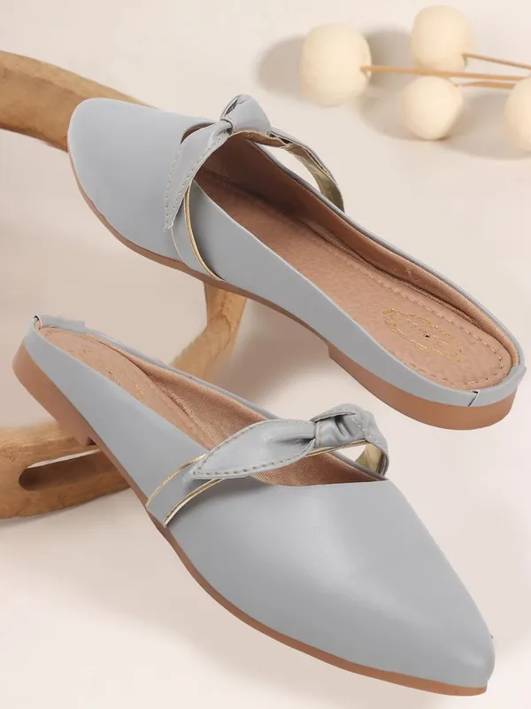 Grey_Synthetic_Flats_For_Women