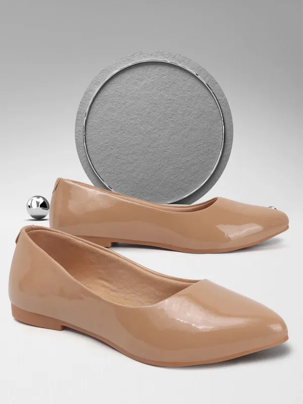 Beige_Synthetic_Leather_Casual_Slip_On_Bellies_For_Women