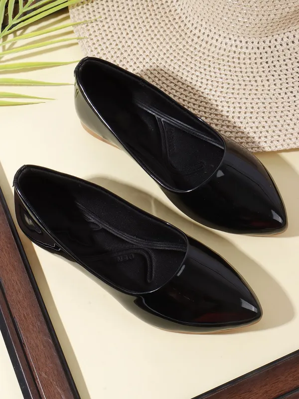 Black_Synthetic_Leather_Casual_Slip_On_Bellies_For_Women
