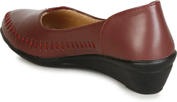 Maroon_Synthetic_Casual_Bellies_For_Women