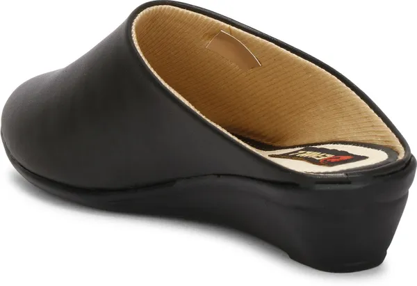 Black_Synthetic_Wedges_For_Women